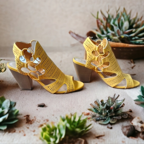 K Studio Slip-On Cut Out Sandals with Heels. - Picture 2 of 9